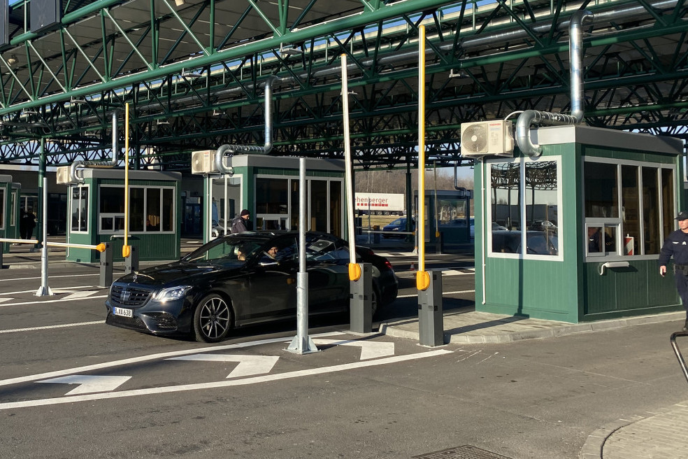 Srbi obožavaju ovaj granični prelaz na putu ka Grčkoj: Čim vas vide da izlazite iz frišopa, carinici "trljaju ruke"