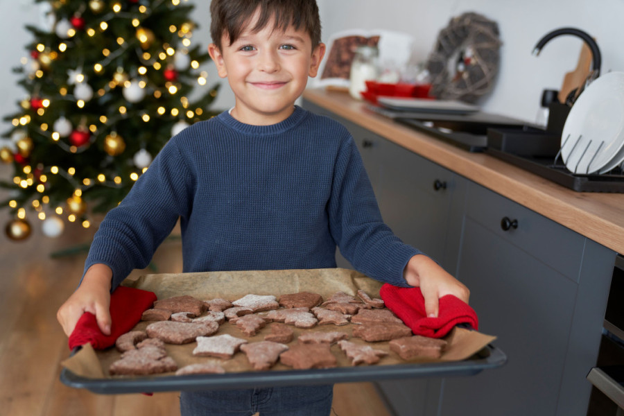 Recept dana: Džindžerbred keksiće mogu da prave i deca, svi ih obožavaju u ovo doba godine