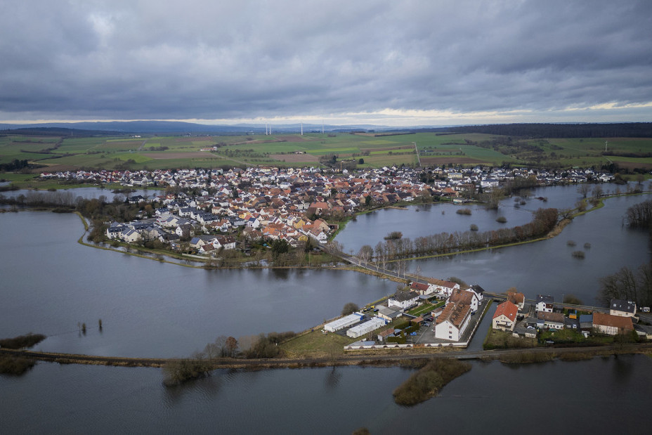 Skoro cela Donja Saksonija pod vodom! Bundesver šalje helikoptere u kritična područja (FOTO/VIDEO)