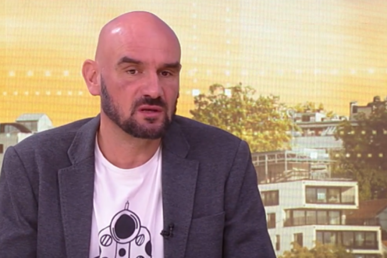 Ne kriju da žele haos: Sraman poziv đilasovca na Majdan u Beogradu! (FOTO)