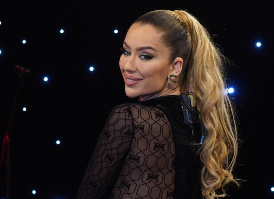 Tea Tairović ishvalila Cecu, otkrila da li želi i duet sa njom, a ovo joj je bila reakcija na pitanje o Karleuši!