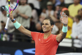 Izgubio kosu, ali i dalje jako udara: Nadal u povratničkom meču počistio Dominika Tima