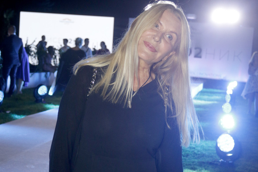 Sija u osmoj deceniji! Verica Rakočević pokazala kako izgleda bez šminke i filtera (FOTO)