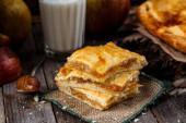 Recept dana: Pita od jabuka i seckanih oraha - uživajte u savršenom spoju slatkoće i hrskavosti