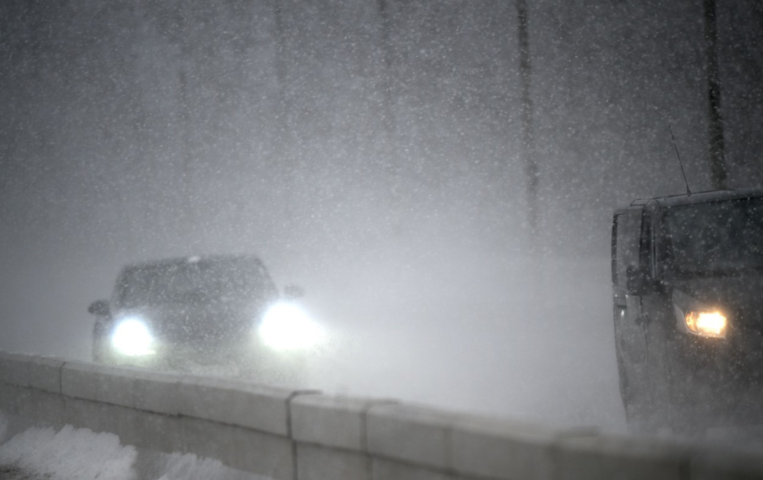 Vozači, oprez! Sneg prekrio puteve po Srbiji, objavljena lista deonica koje su kritične