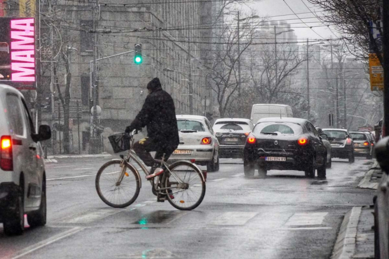Sneg nije iznenadio putare širom Srbije! Vesić: Svi putevi su prohodni