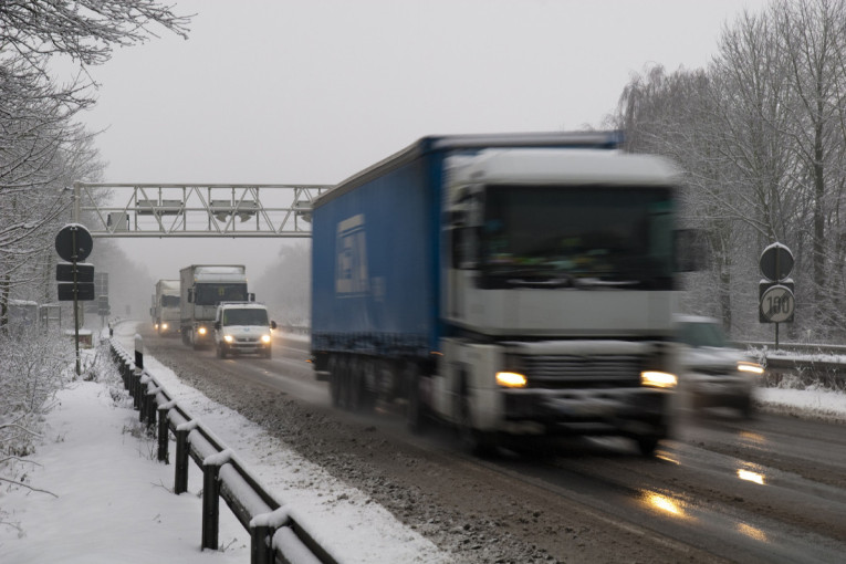 Evo kakvo je stanje na granicama: Na jednom prelazu produženo radno vreme