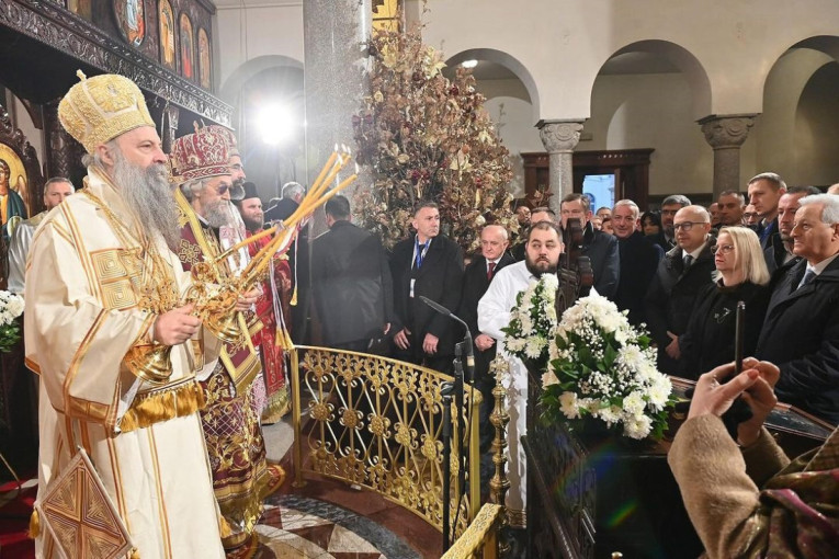 Lepog li sabornog dana za sve srpstvo: Vučević i Mojsilović na liturgiji u banjalučkom Hramu Hrista Spasitelja