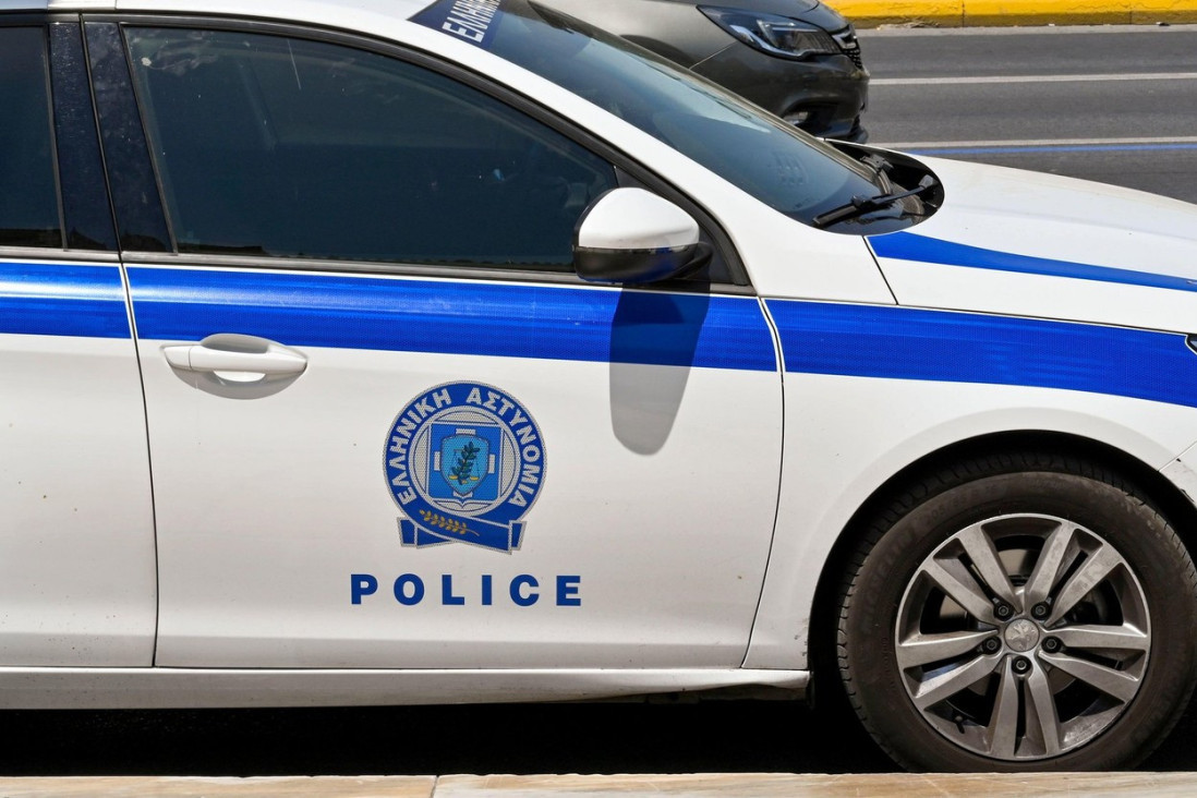 Stravičan zločin u Grčkoj: Muškarac osumnjičen da je motornom testerom odrubio ocu glavu i ruke! (FOTO)