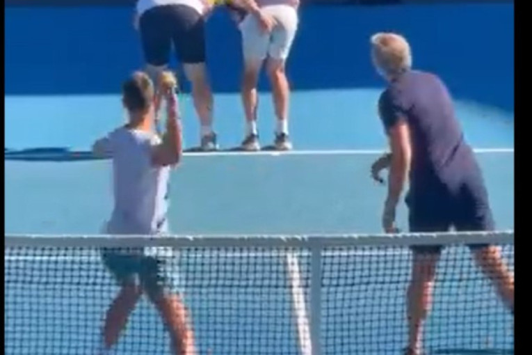 Ovo je hit: Novak igrao "trte" - najgore prošao njegov kum! (VIDEO)