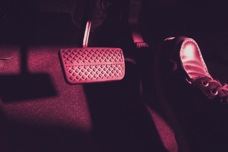 Pametnijom vožnjom do značajne uštede: Tehnike koje će vam pomoći da izvučete maksimum iz svakog litra goriva