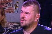 Najpotresnija emisija "Pitanja novinara" do sad! Janjuš se guši u suzama zbog pitanja o pokojnom bratu (FOTO)