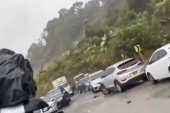 Klizište u Kolumbiji usmrtilo 18 ljudi: Zemlja se samo odjednom survala na vozila, pojavio se jeziv snimak (VIDEO)