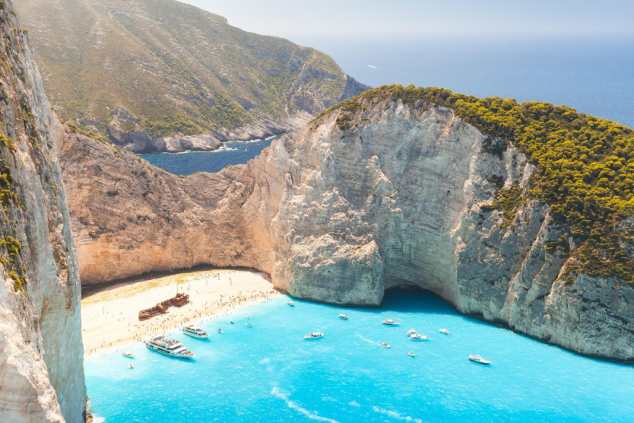 Plaže kao sa razglednice i more nestvarne boje: Najlepše destinacije Jonskog mora koje Srbi obožavaju