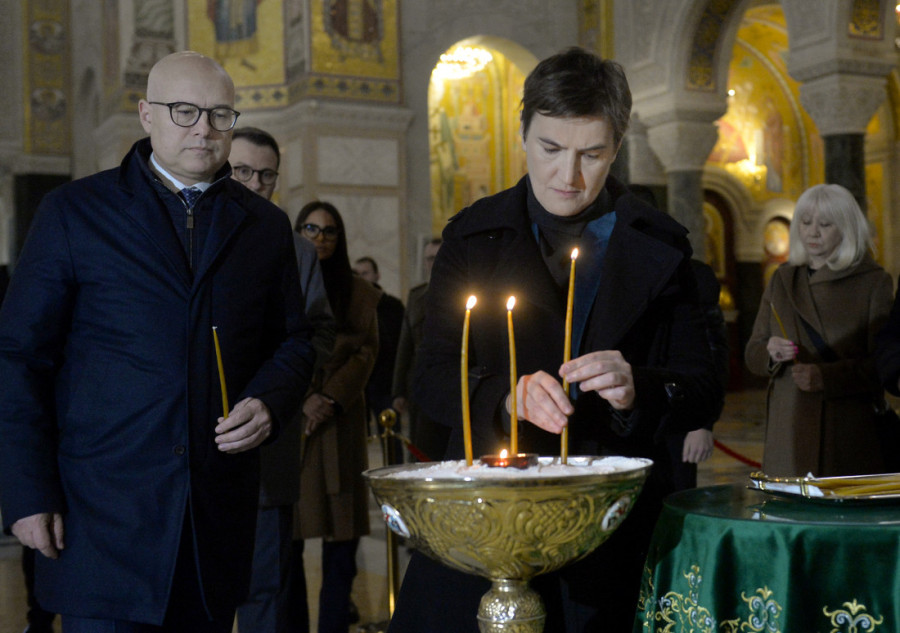 U Hramu Svetog Save održan pomen povodom šest godina od ubistva Olivera Ivanovića (FOTO)