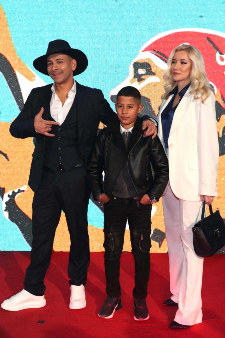 Jovana Milovanović na premijeri filma „Nedelja"! Evo i ko joj je pravio društvo: Mlade glumačke zvezde koje vole Džejevu muziku! (FOTO)