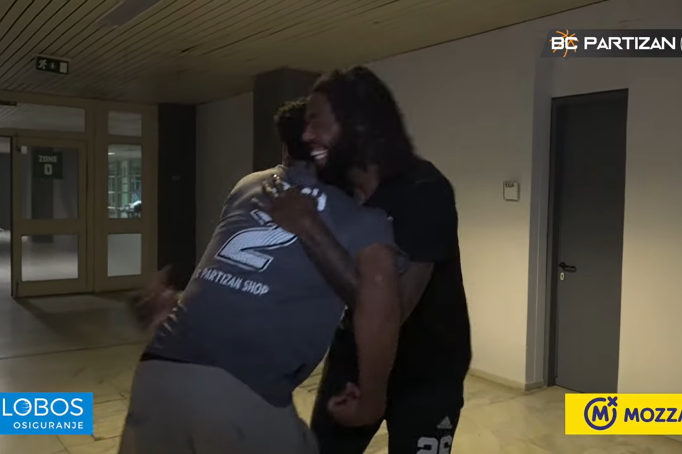 Emotivan susret košarkaša Partizana i Lesora i Janisa! Ovaj zagrljaj su Grobari želeli da vide! (VIDEO)