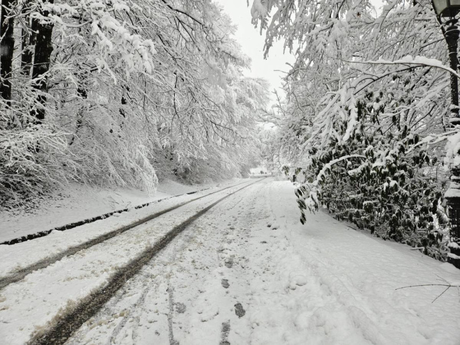 Hladni front "okovao" Srbiju: Ovi delovi zemlje večeras su na udaru obilnih padavina, a evo kada nam ponovo stiže proleće