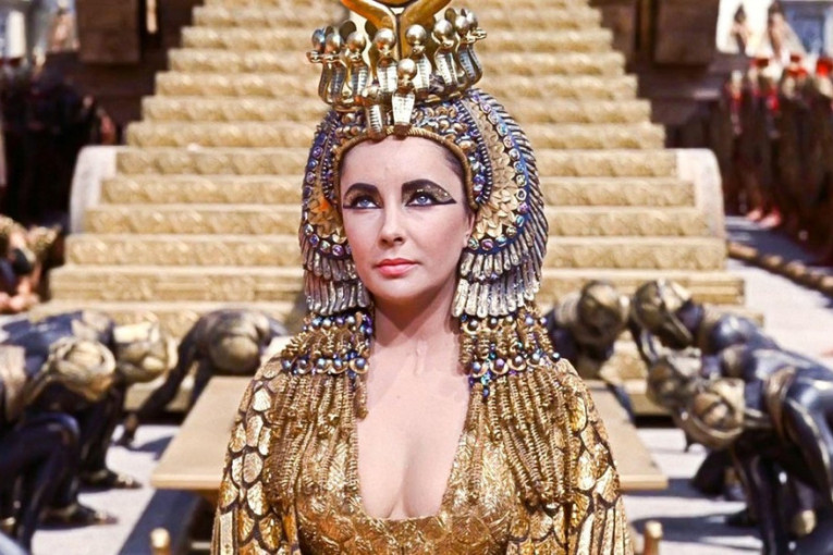 "Prljav" je, krvav, pun psovki i seksa! Snima se novi spektakl o Kleopatri: Neočekivan izbog glavne glumice (FOTO)