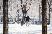 Narednih dana mraz i poledica, oprez potreban i na kolovozu i na trotoaru