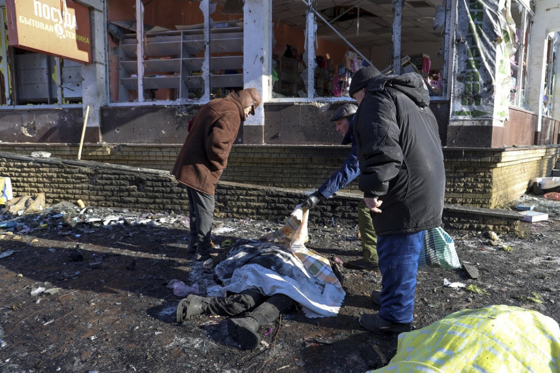 Ukrajina ponovo granatirala Donjeck: Ubijeno najmanje tri civila, oštećeno i nekoliko stambenih zgrada (UZNEMIRUJUĆE)