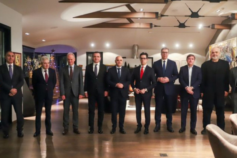 "Pred sutrašnji sastanak lidera Zapadnog Balkana i EU": Vučić prisustvovao večeri sa predstavnicima regiona (FOTO)