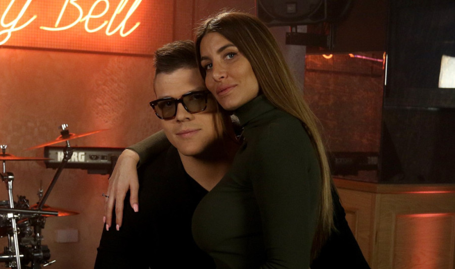 Jelena i Sloba Radanović imaju i lift u kući: Naum se vozi po ceo dan, misli da je u igraonici! (FOTO)