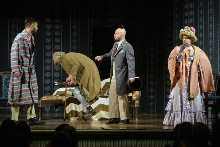 Da se deca sklone sa ulica i enklava na Kosovu: Pozorišna predstava za školu fudbala (FOTO)