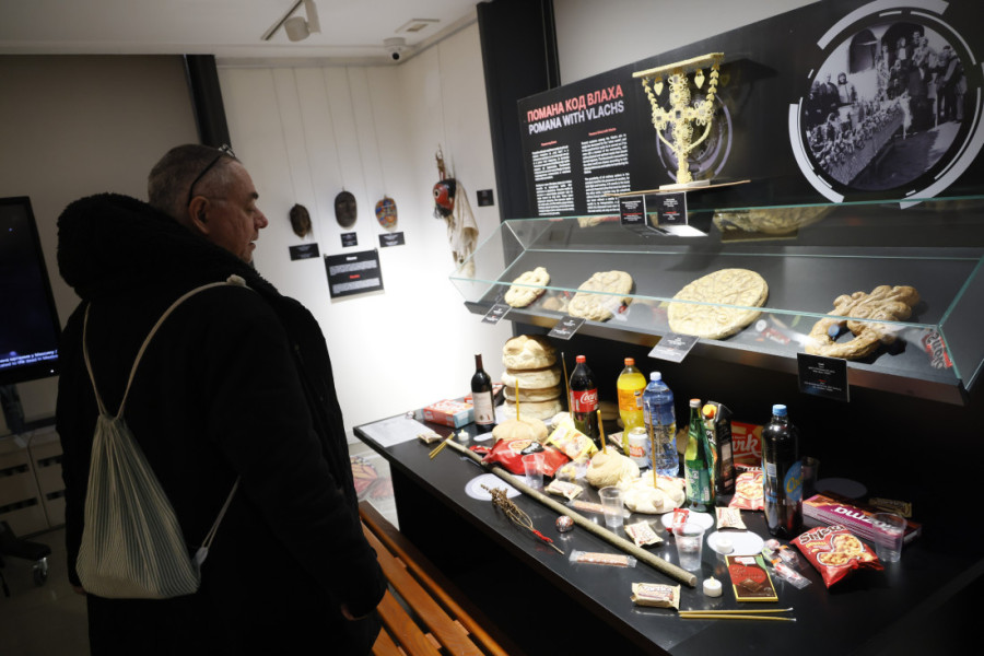 Mrtvački sanduci, nadgrobni spomenici, krstovi, amajlije: "Timor Mortis: Strah od smrti" u Etnografskom muzeju (FOTO)