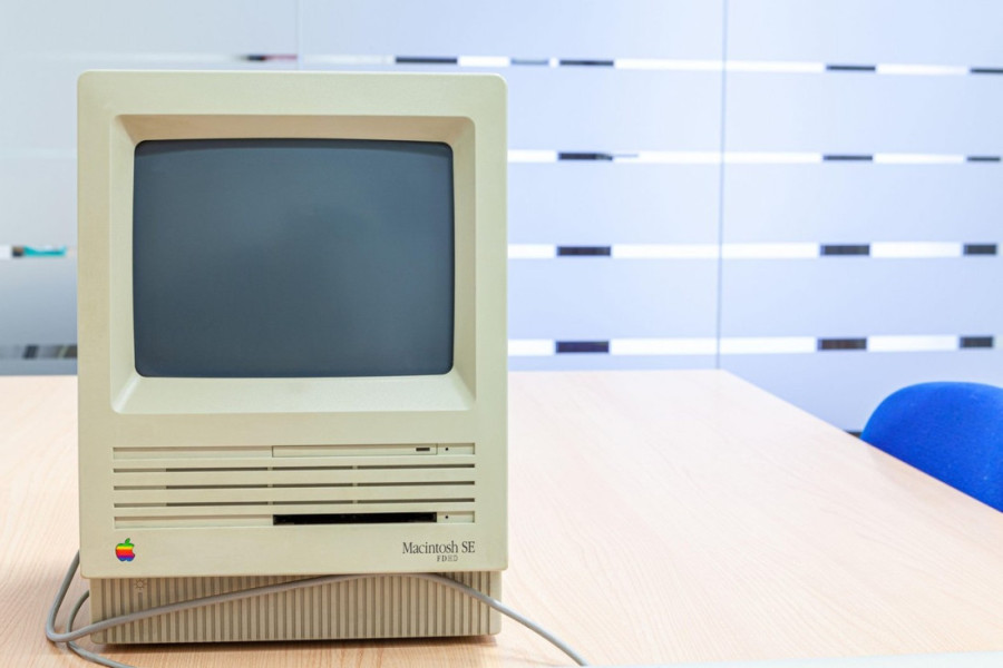 Čuveni Macintosh danas slavi 40. rođendan: Na početku nije bio hit, da bi se kasnije njegov uticaj proširio po celom svetu