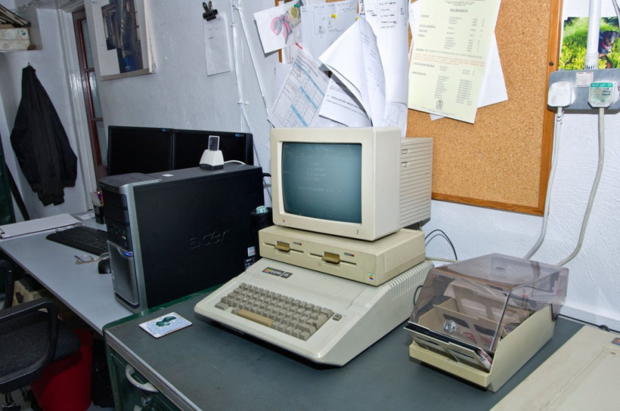 Čuveni Macintosh danas slavi 40. rođendan: Na početku nije bio hit, da bi se kasnije njegov uticaj proširio po celom svetu