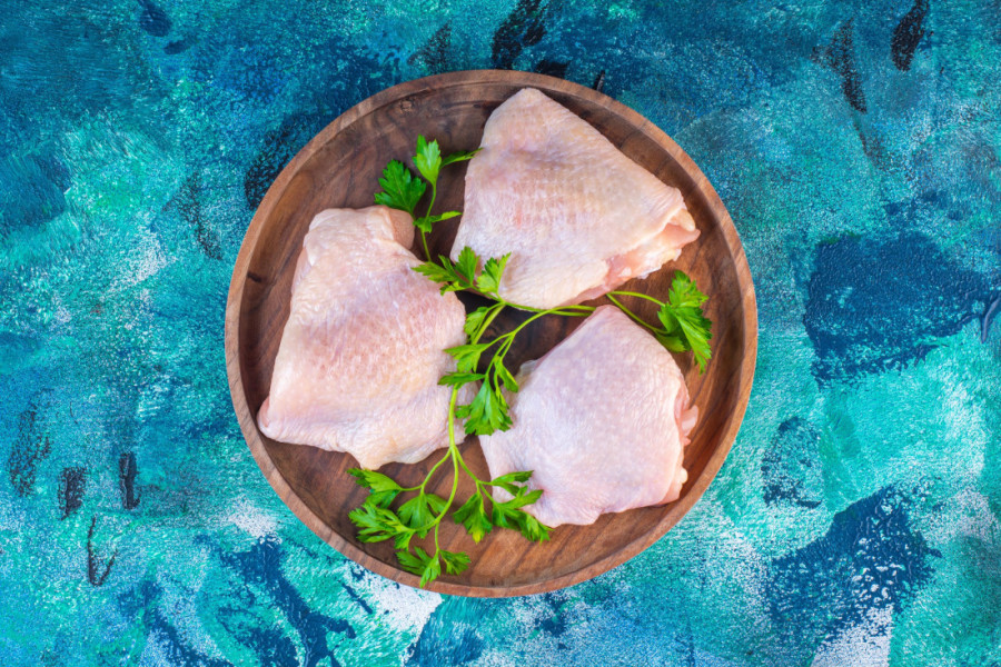 Recept dana: Pileći karabataci u krem sosu od bibera, savršena harmonija sočnosti i pikantnosti u svakom zalogaju