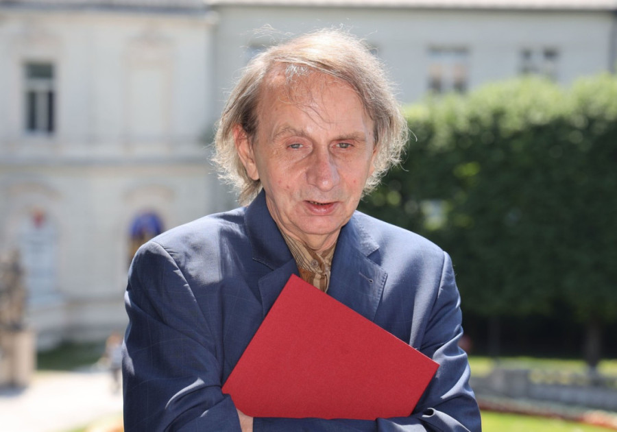 Novi roman najskandaloznijeg francuskog pisca objavljen u Srbiji: Mišel Uelbek ponovo šokira (FOTO)