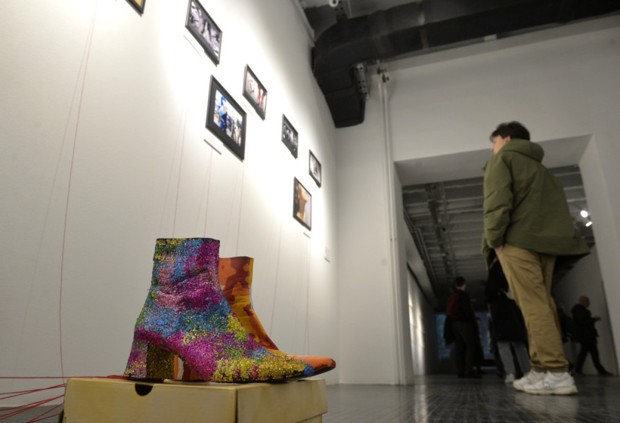 Istovremeno otvorene tri izložbe u Kulturnom centru Beograda: Banalnosti svakodnevice (FOTO)