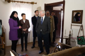 Premijerka Brnabić i Hil u poseti Memorijalnom kompleksu "Mihajlo Pupin" u Idvoru