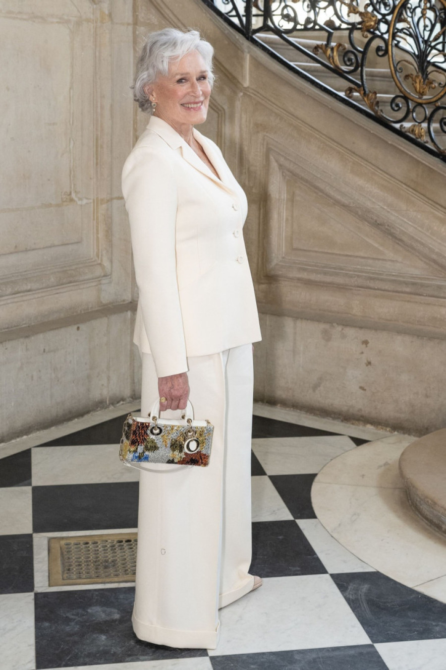 Sve pršti od luksuza: Najbolje odevene poznate ličnosti s crvenog tepiha Nedelje visoke mode u Parizu (FOTO+VIDEO)