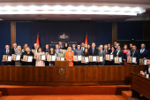 Ministarka Đukić Dejanović uručila 32 Svetosavske nagrade pojedincima i institucijama (FOTO)