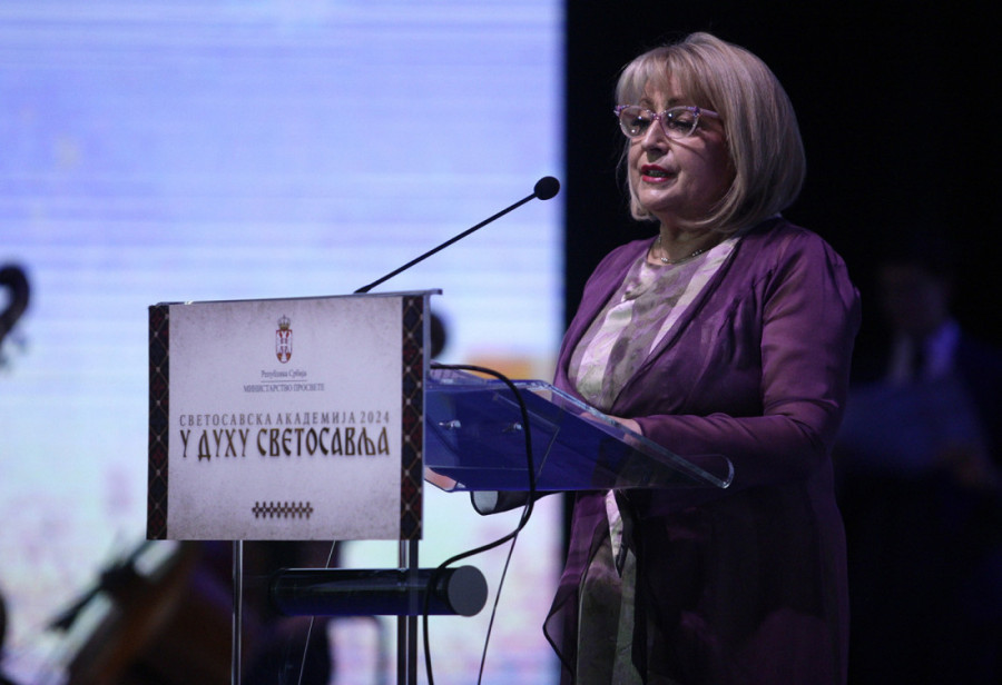 Svetosavska akademija u MTS dvorani: Brnabić - cilj nam je da zdrave vrednosti budu okosnica obrazovnog sistema (FOTO)
