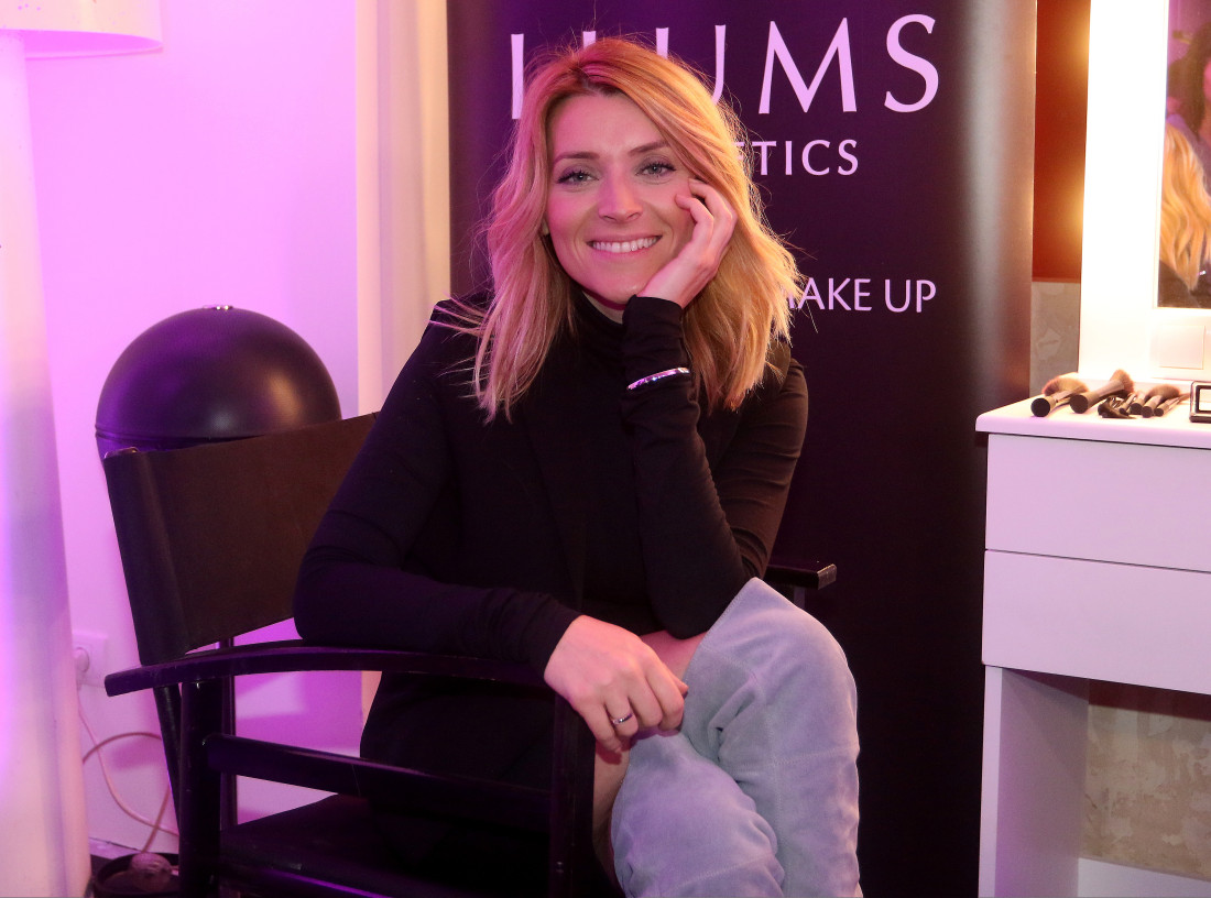 Anđelka Stević Žugić kao baba! Glumica u novoj predstavi igra više uloga: Ima li života posle razvoda? (FOTO/VIDEO)