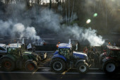 Francuski farmeri će danas opkoliti Pariz: 15.000 policajaca na ulicama, traktori će blokirati auto-puteve