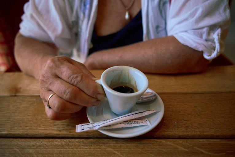 Drevni izraz "kucni o drvo" krije mračnu tajnu: Ovom radnjom umesto da terate uroke, možda prizivate zlo