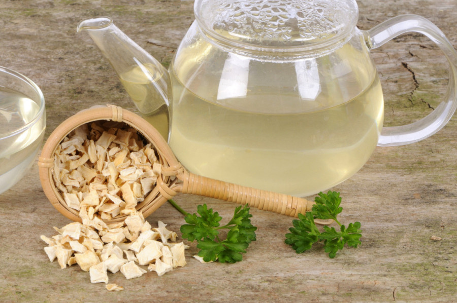 Moćni napitak ruskog travara protiv oticanja nogu i tela: Već nakon dva dana uočićete promenu