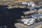 Island gradi ogromni bedem zbog lave koja preti elektrani (VIDEO)