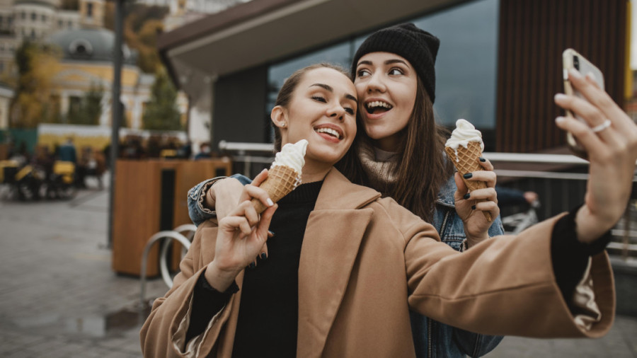 Umesto u apoteku, pravac u poslastičarnicu: Na mrežama postao viralan sladoled sa paracetamolom, a da li se on stvarno prodaje u Holandiji