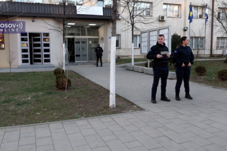 Kurtijevi specijalci upali u srpsku ambulantu u Prištini! (VIDEO)
