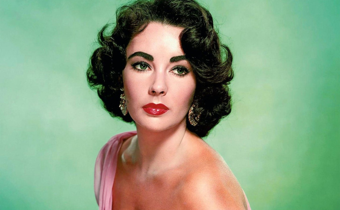 "Prvi filmski poljubac je bio bolji od pravog": Šta otkrivaju do sada neobjavljeni intervjui Elizabet Tejlor (VIDEO)