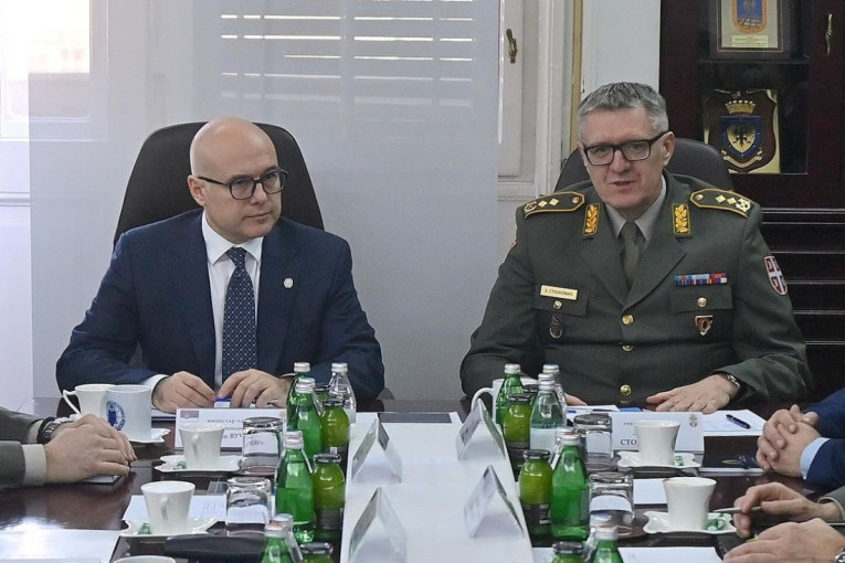 Vučević: Vojnoobaveštajna agencija je čvrsta karika u sistemu odbrane