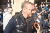Predsednik Partizana direktno s navijačima u Bolonji: Pili pivo, a Mijailović im pričao o udarima na klub! (VIDEO)