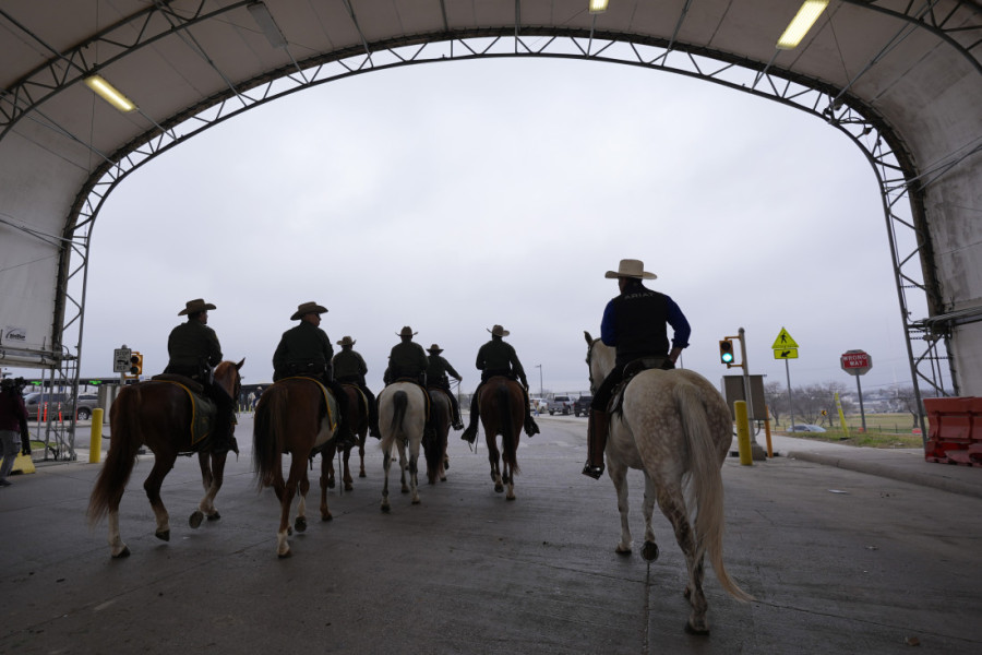 Konvoj "Vratite nam našu granicu" stigao u Teksas: Oko 40.000 vozača kamiona dolazi iz cele Amerike i Kanade! (FOTO/VIDEO)