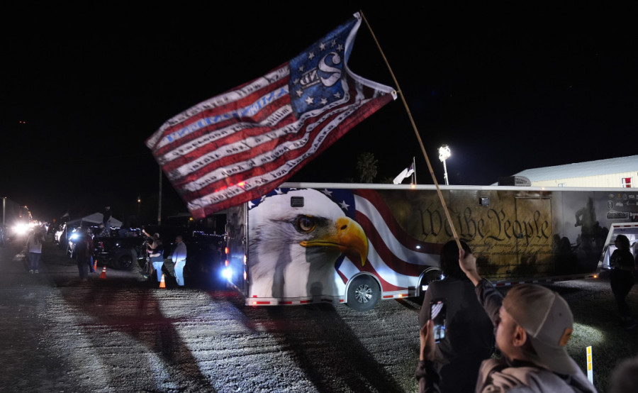 Konvoj "Vratite nam našu granicu" stigao u Teksas: Oko 40.000 vozača kamiona dolazi iz cele Amerike i Kanade! (FOTO/VIDEO)